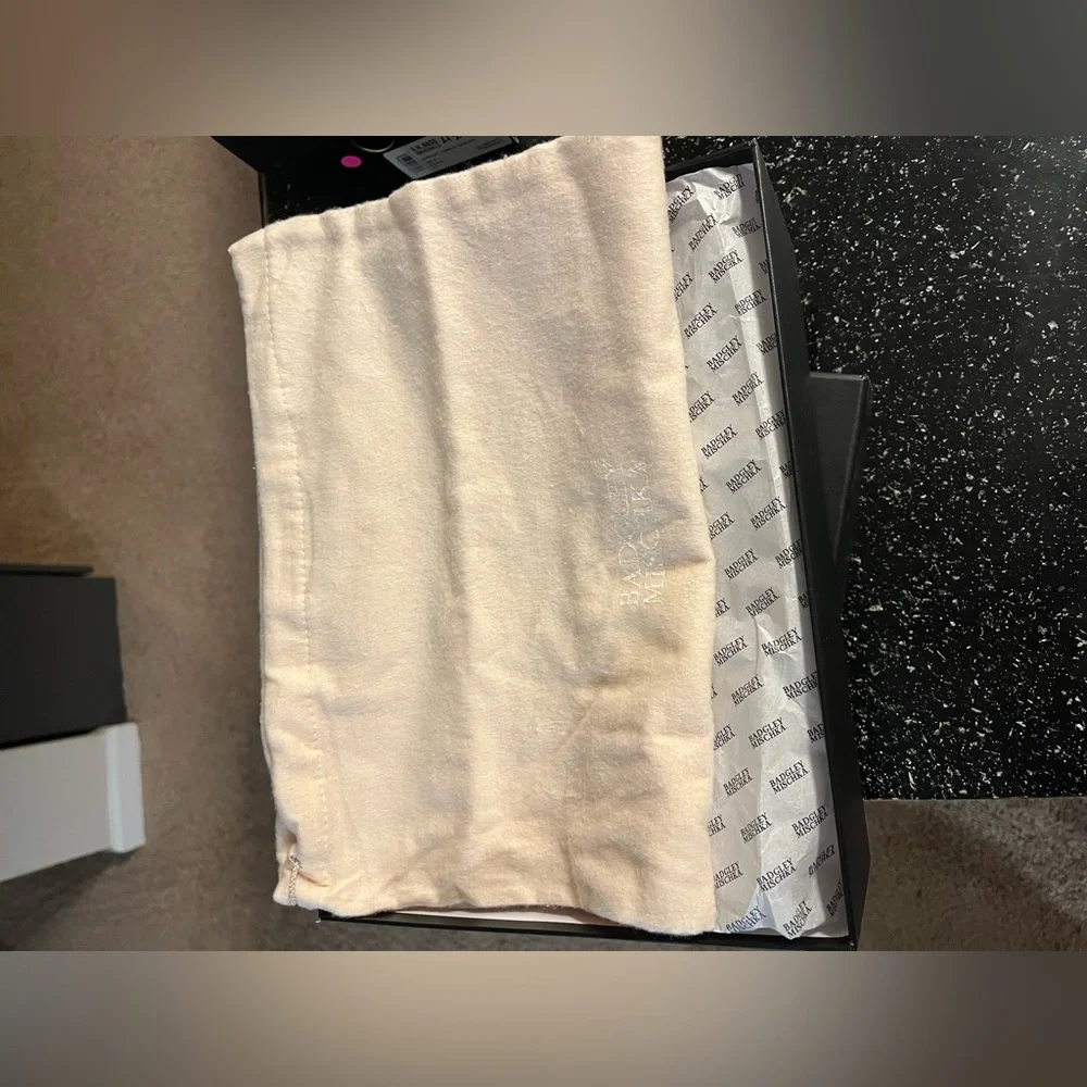 178$$ NIB 7.5 BADGLEY MISCHKA COLLECTION LILIBETH KITTEN HEEL ANKLE STRAP PUMP - Picture 10 of 15